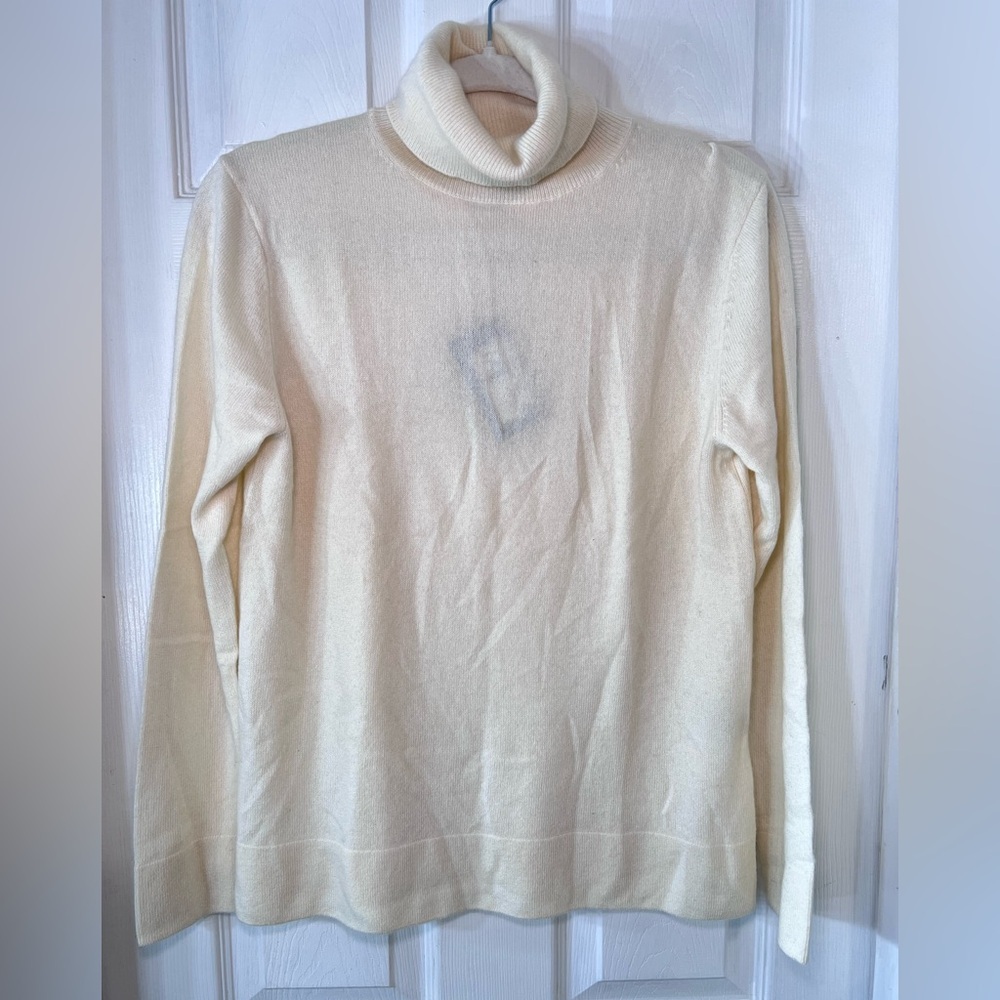 Neiman Marcus Women's Ivory Cashmere Turtleneck Sweater Size L NWT‎
